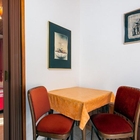 Apartments With A Parking Space Medulin - 7494 Extérieur photo