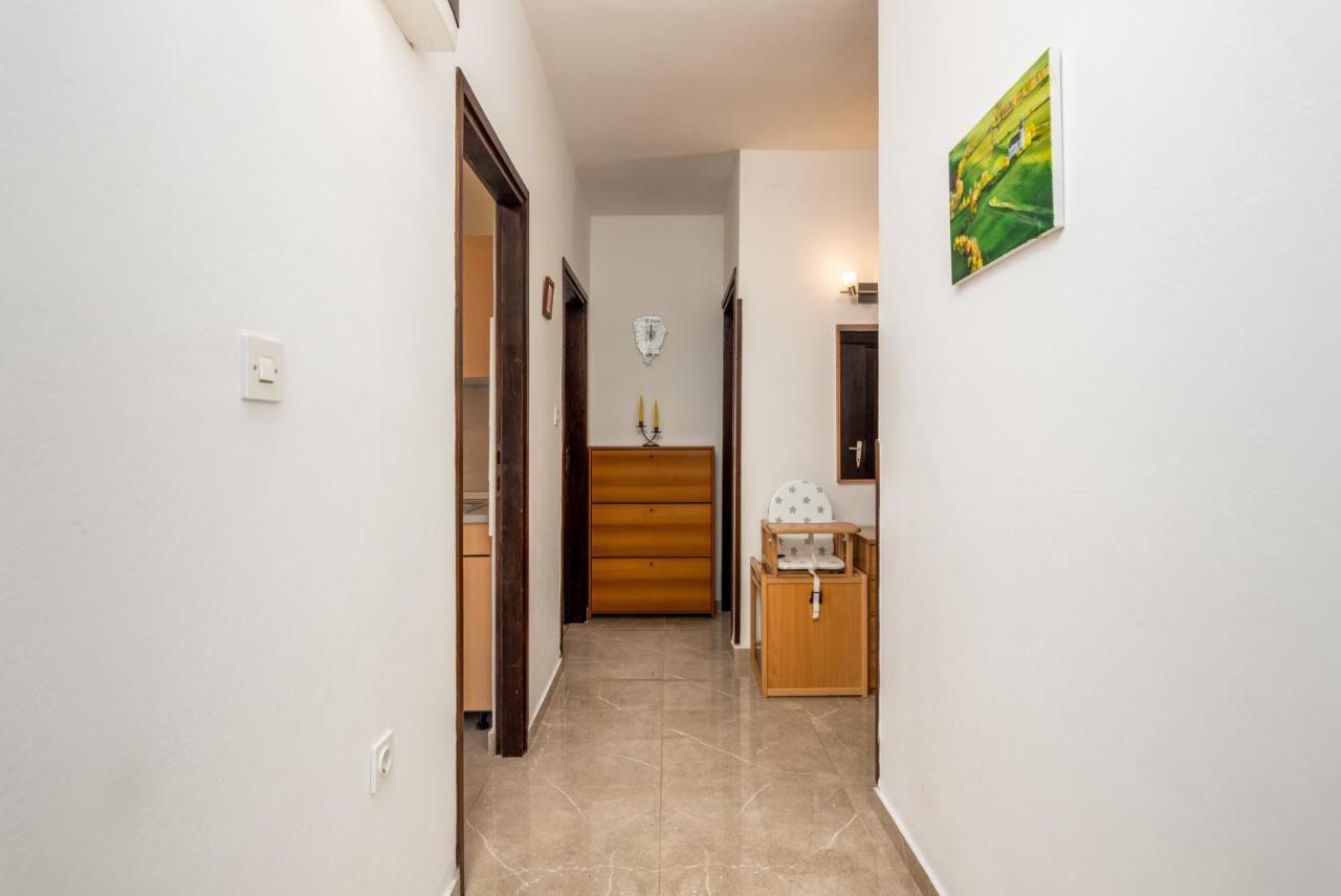Apartments With A Parking Space Medulin - 7494 Extérieur photo